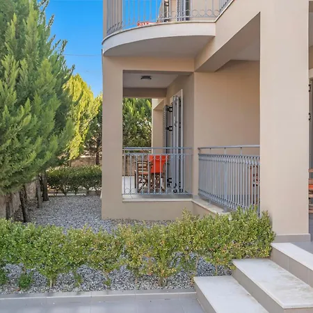 Apartment D' Angelo 2 Karavomylos